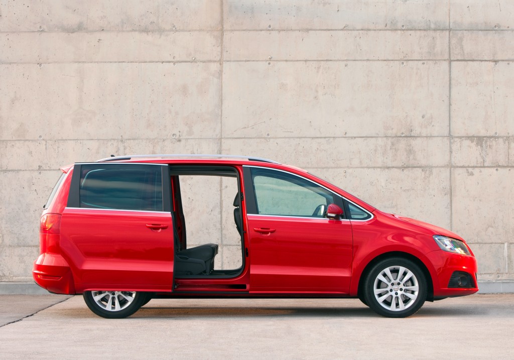 Seat Alhambra with sliding doors