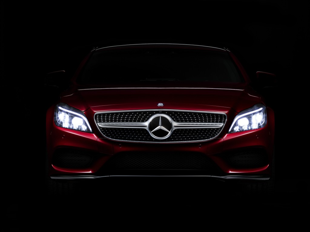 LED and Xenon bulbs are best changed by professional technicians