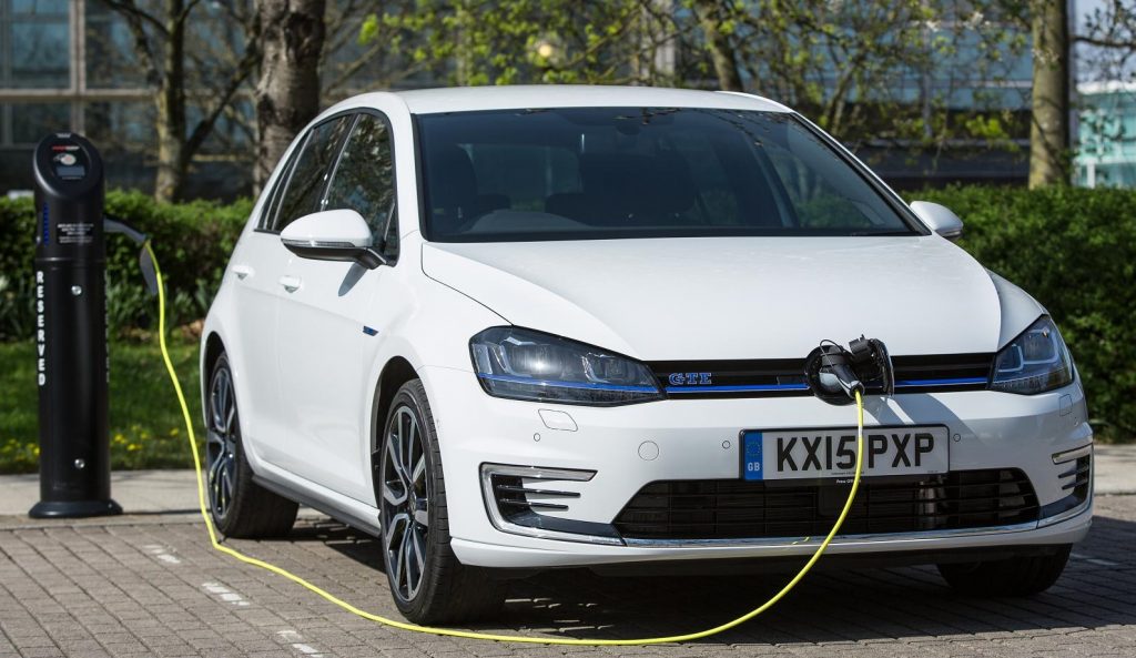 Petrol v diesel v hybrid v electric