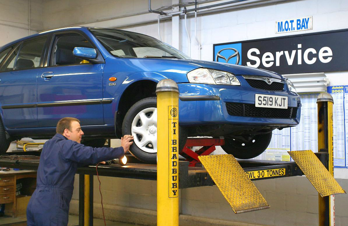 Cars over 40-years old: no MOT test required