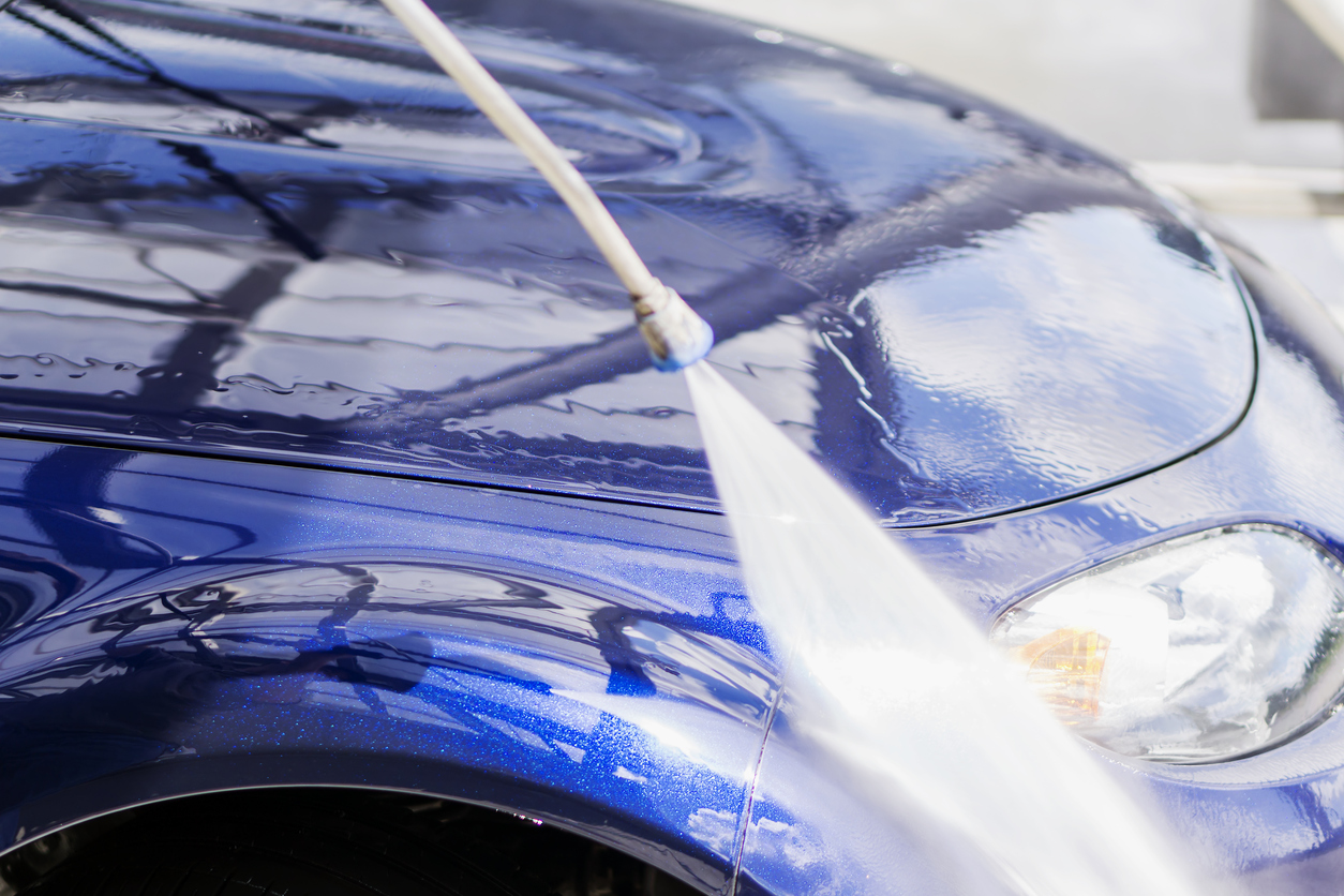 Before washing your car you should rinse it with a pressure washer