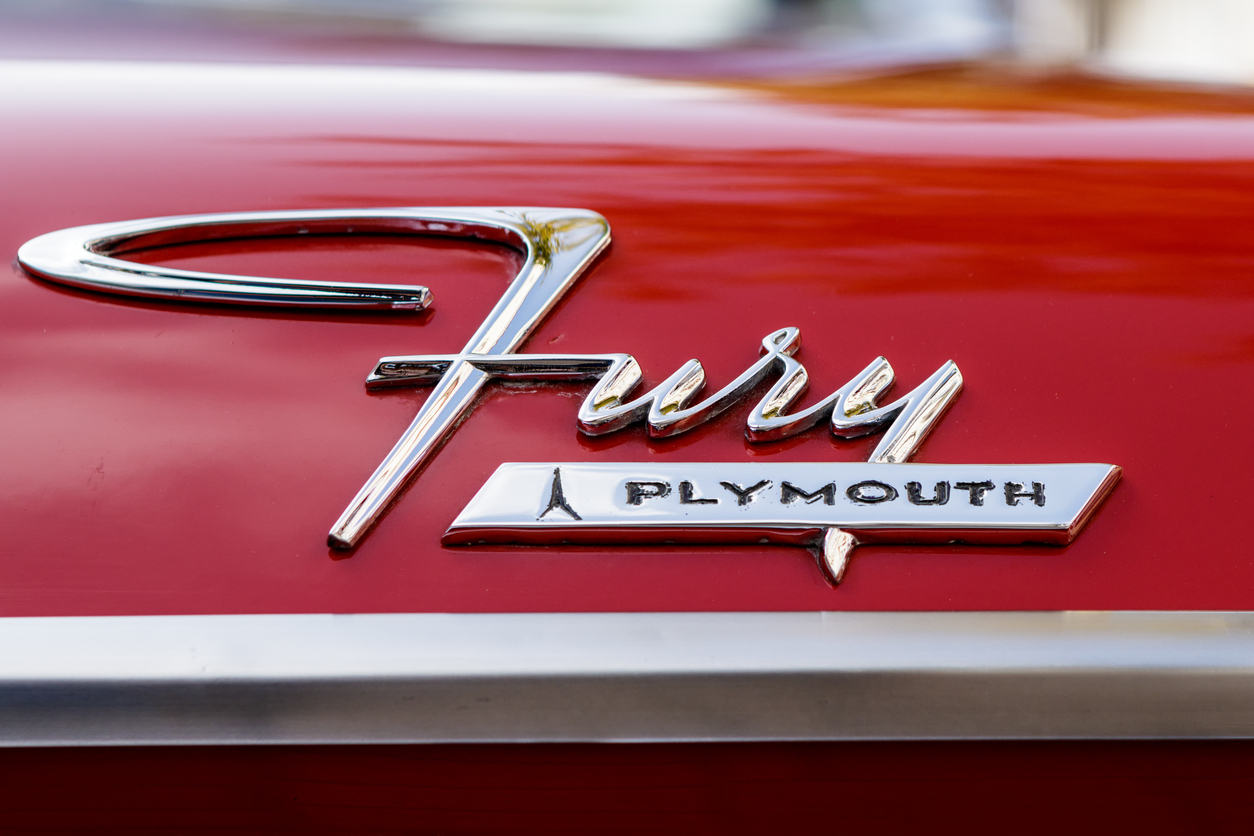 Which horror movie, based on a Stephen King novel, featured a Plymouth Fury?