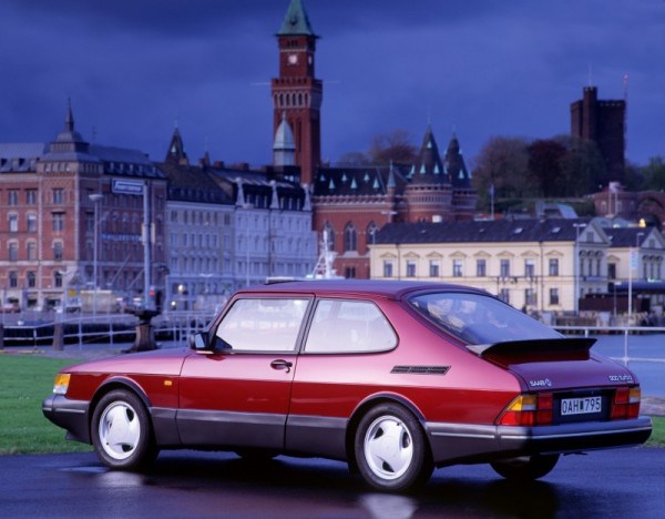 Saab 900 Turbo 16S: What's a good way to restore the appearance of faded black plastic trim?